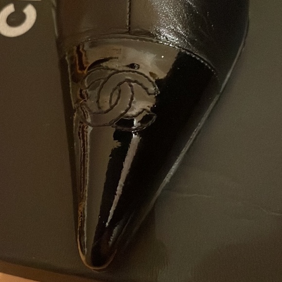 Gorgeous Chanel booties size 9 - Picture 4 of 7